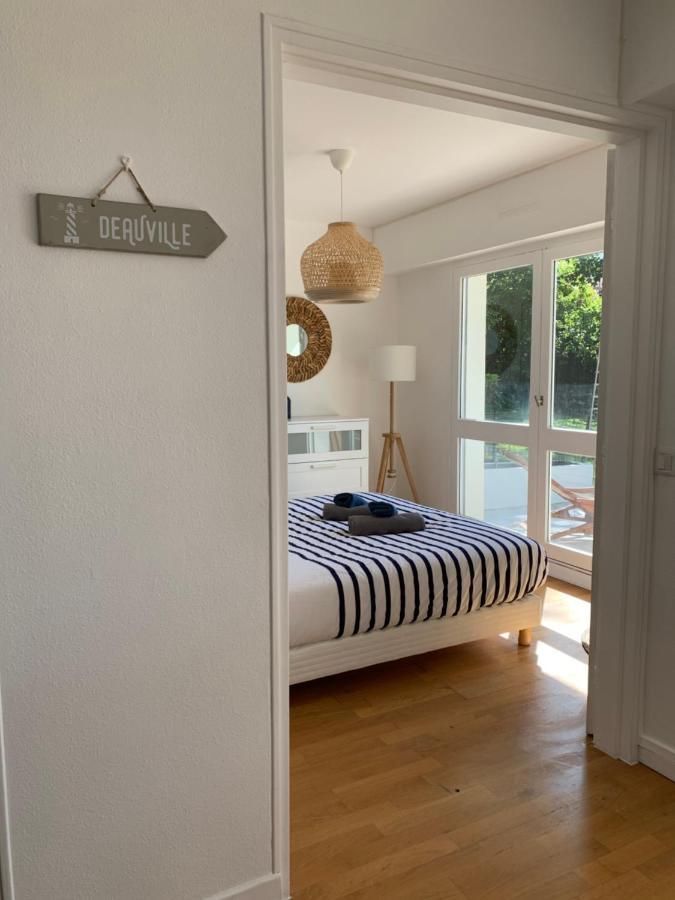 Trouville, Appartement Renove Avec Grande Terrasse Au Calme ภายนอก รูปภาพ