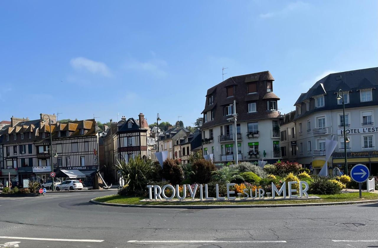 Trouville, Appartement Renove Avec Grande Terrasse Au Calme ภายนอก รูปภาพ